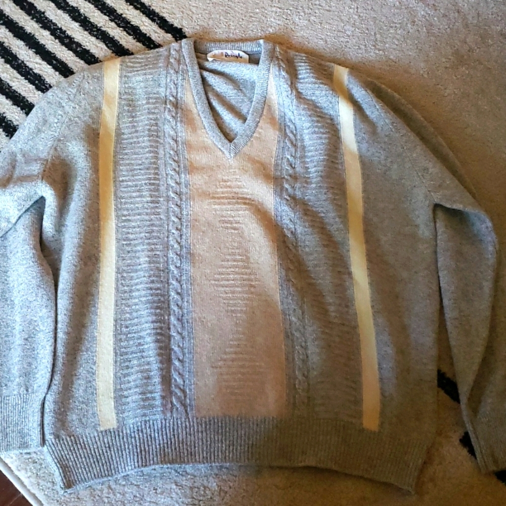 *Very Rare* Vintage Pringle of Scotland Sweater.